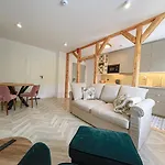 Pod Golebiem Contactless Check In 24h Apartment *